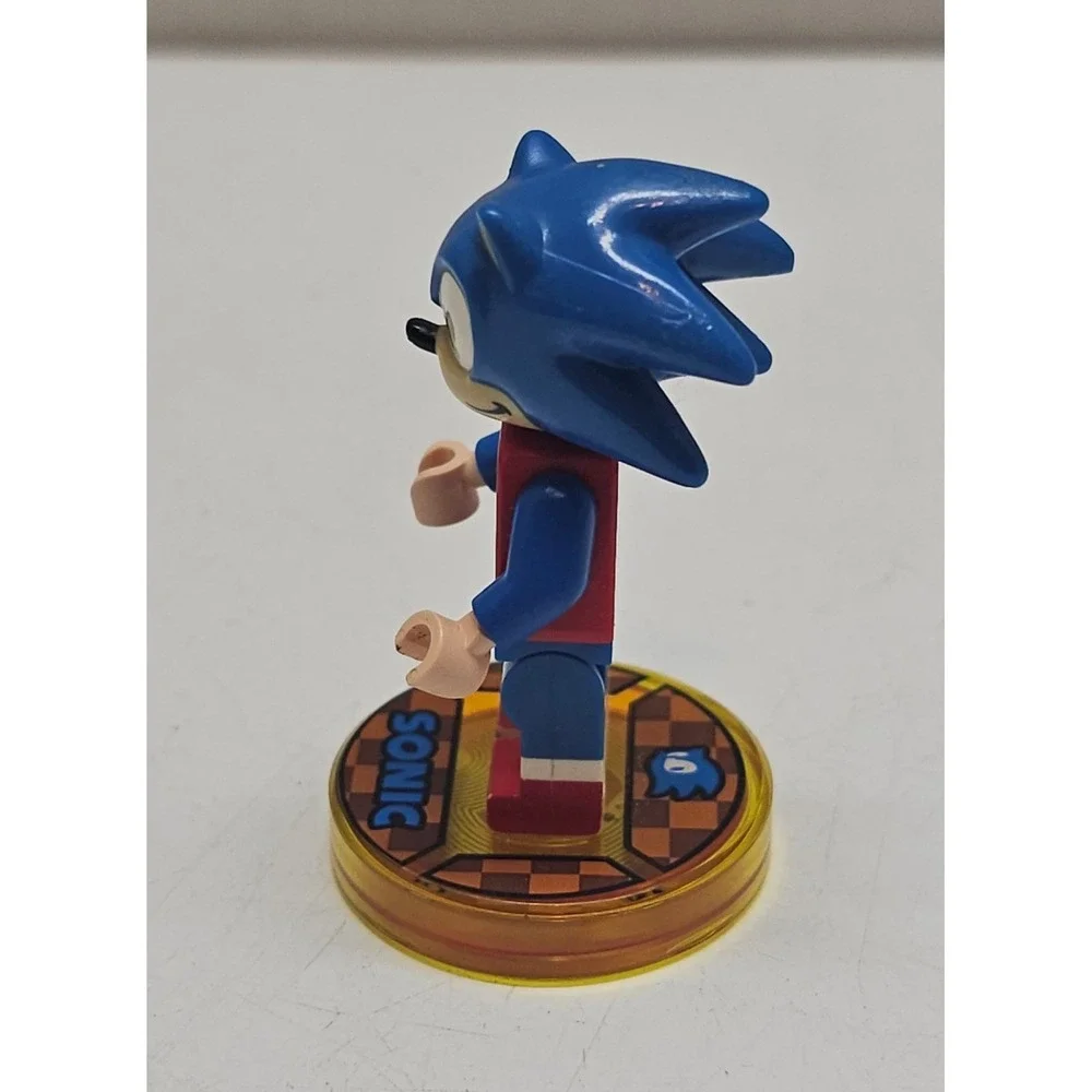 LEGO Dimensions Sonic the Hedgehog Minifigure with Toy Tag Base 71244